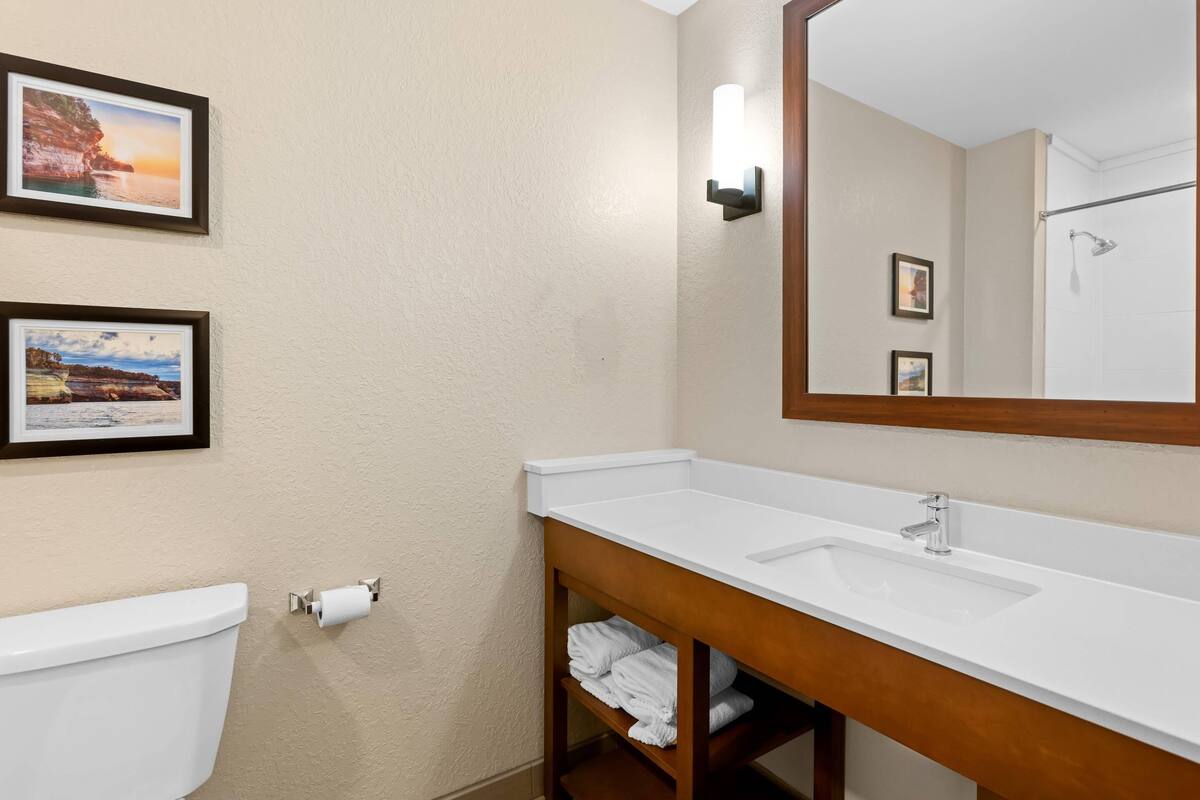 suite, multiple beds, non smoking (lakefront) | desk, iron/ironing board, free wifi