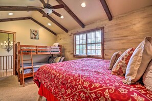 3 bedrooms, iron/ironing board, Internet - Charming Cedar City Retreat - Walk to SUU Campus! (Cedar City)