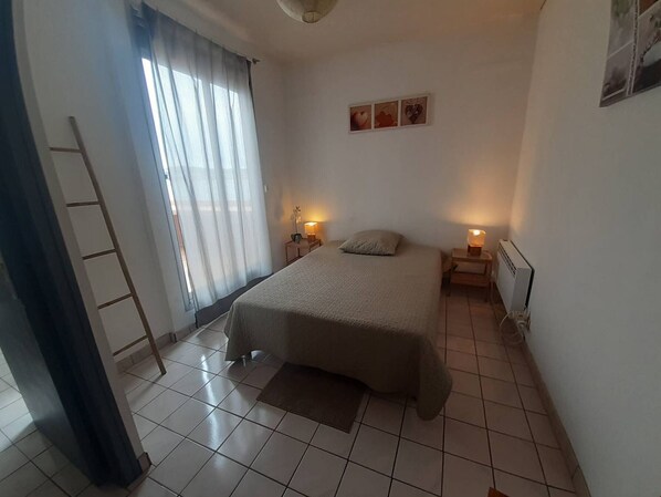 1 bedroom, iron/ironing board, free WiFi
