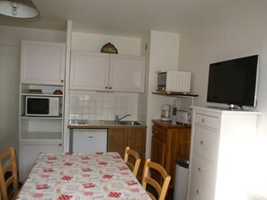 Kühlschrank, Mikrowelle