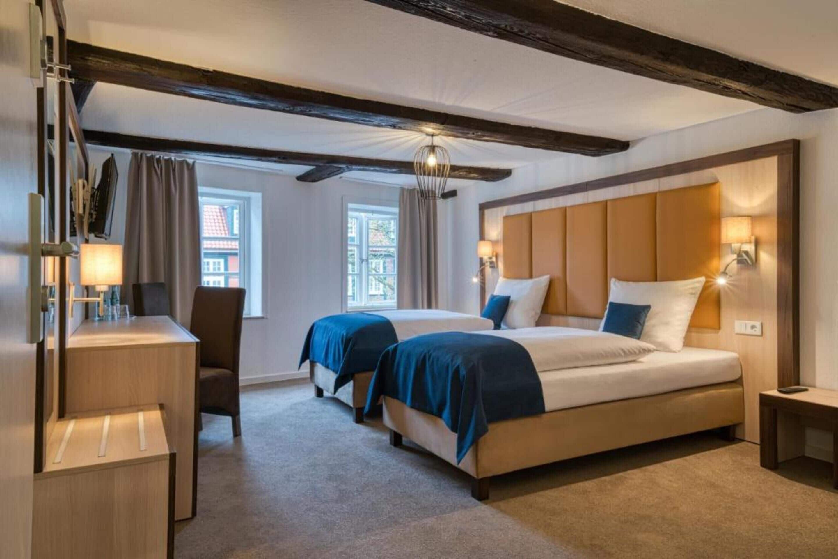 standard double room | desk, free wifi, bed sheets