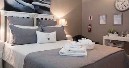 The Vintage Crane Guesthouse