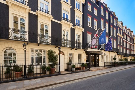 The Mayfair Townhouse – an Iconic Luxury Hotel - view 3