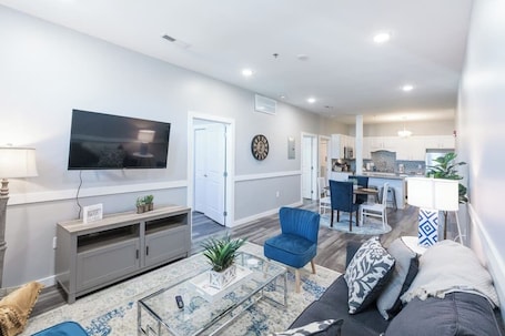TV. The Sanctuary Co Downtown Johnson City 2Bed 2Bath