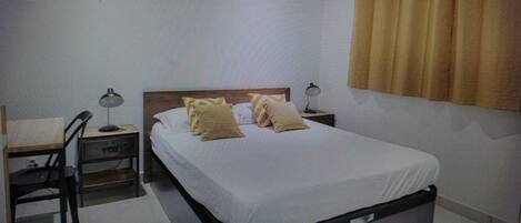 3 Schlafzimmer, Bügeleisen/Bügelbrett, Reisekinderbett, kostenloses WLAN