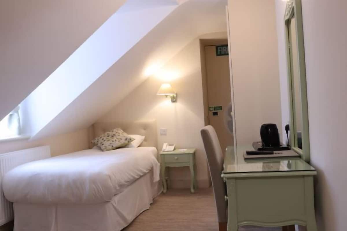 1 chambre, coffres-forts dans les chambres, bureau