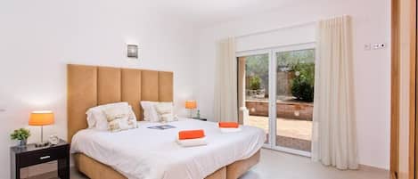 5 chambres, Wi-Fi, draps fournis