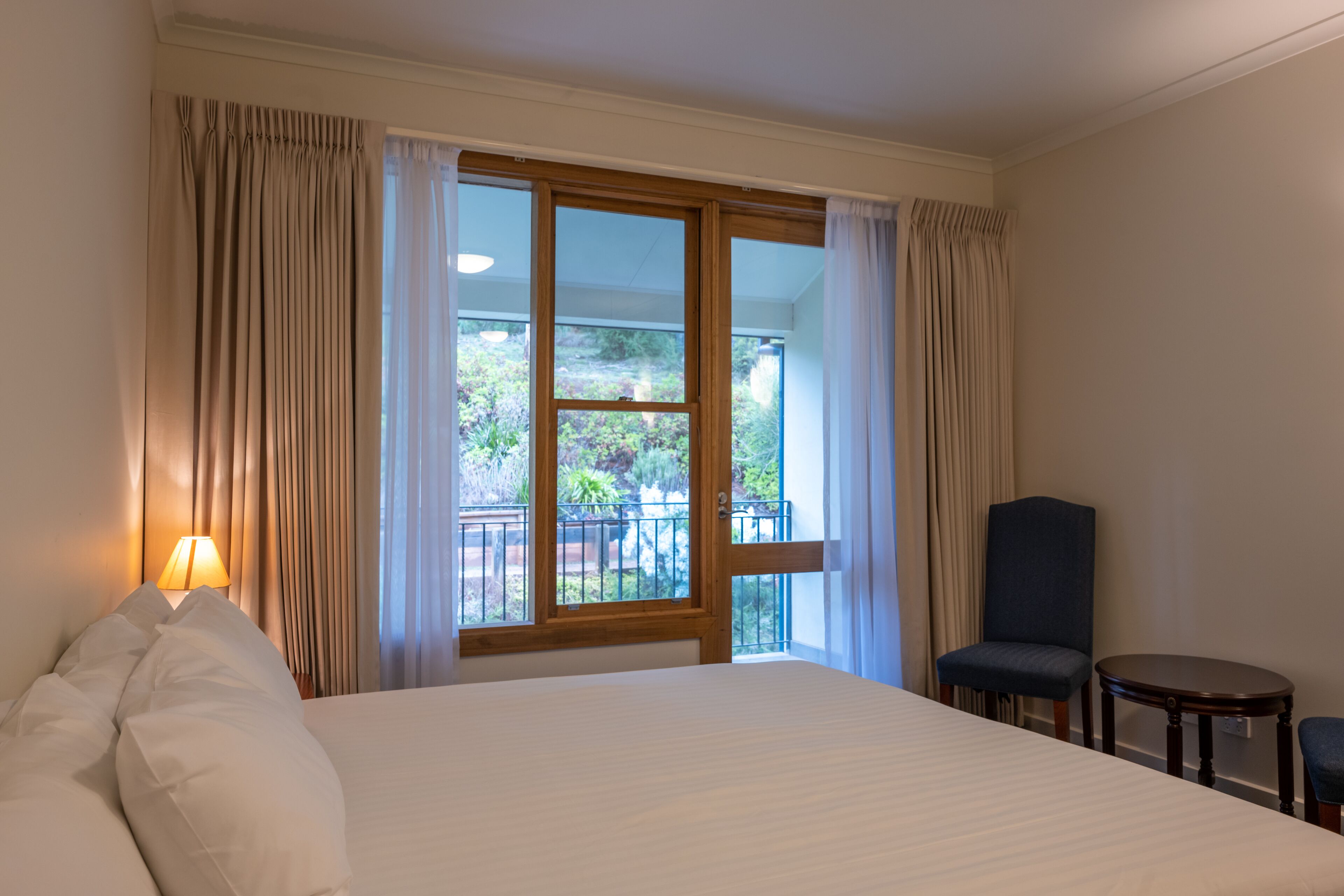 Standard Forest Room | Minibar, in-room safe, iron/ironing board, WiFi