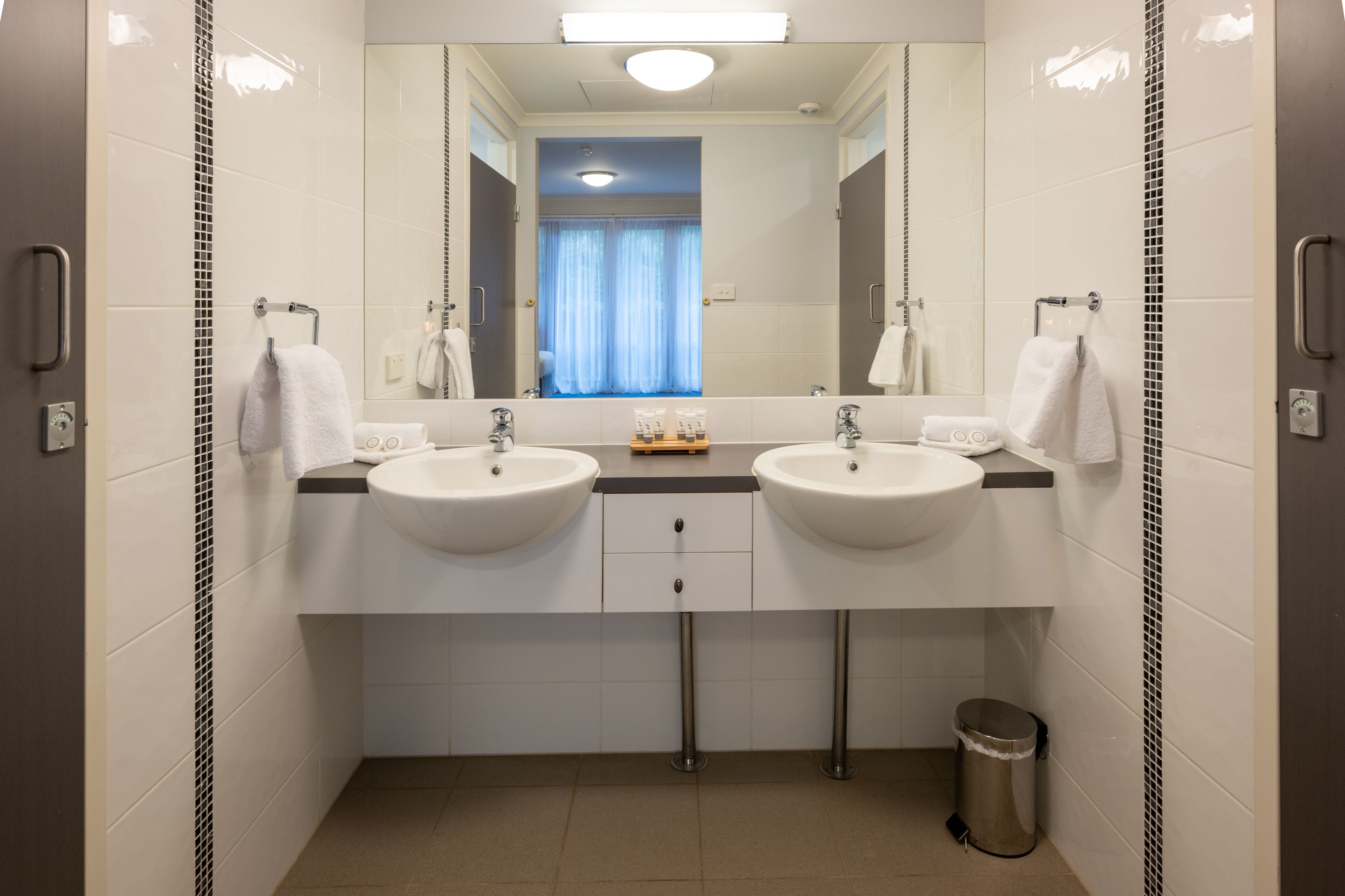 family room | bathroom | shower, free toiletries, towels, soap