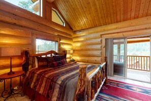4 bedrooms, iron/ironing board, Internet, bed sheets