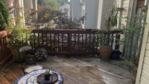 Terrace/patio - Resting Easy in Reston (Reston)