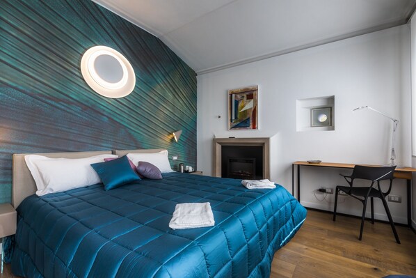 1 bedroom, internet, bed sheets