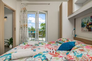 3 chambres, fer et planche à repasser, Wi-Fi gratuit, draps fournis