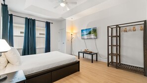 6 bedrooms, iron/ironing board, travel cot, WiFi