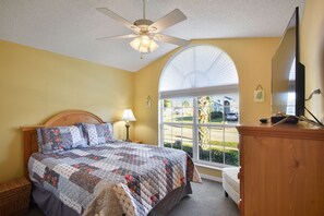 6 عدّة غرف نوم ومكواة/لوح كي وسرير سفر وواي فاي مجانًا