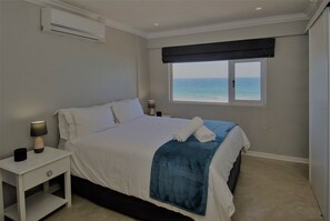 Apartment | 2 bedrooms, in-room safe, individually decorated, individually furnished - 404 Cozumel Umdloti Beachfront Magic (eMdloti)