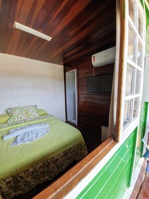 4 bedrooms, bed sheets