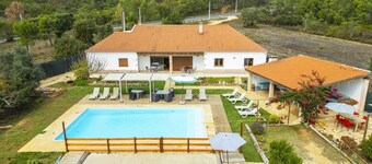 H - Arrifana Beach Studio in Montes de Praias Guesthouse in Aljezur