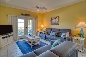 Condo, Multiple Beds (Mermaid Beach House) | Living room