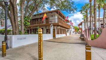 Condo, Multiple Beds (Way Down in Kokomo) | Exterior