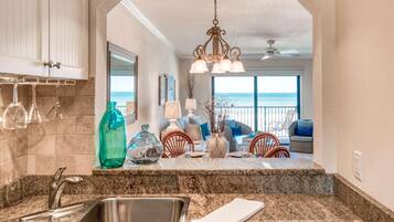 Condo, Multiple Beds (Sunrise Terrace) | Private kitchen
