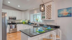 House, Multiple Beds (Chiquita Sun House) | Private kitchen