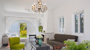 Living room - At Last You can Rent the Perfect Luxury Villa in Protaras, Protaras Villa 1432 (Paralimni)