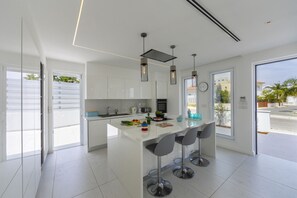 Microwave, oven, stovetop - Imagine Your Family Renting This Luxury Contemporary Style Villa in Protaras, Protaras Villa 1487 (Paralimni)