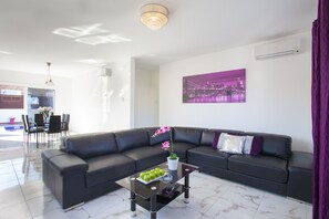 Property amenity - 5-star Luxury: Protaras Villa 1482 (Paralimni)