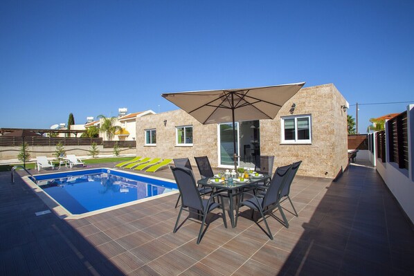 Villa (3 Bedrooms) | Front of property