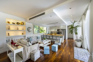 Villa (4 Bedrooms) | Property amenity - Picture Renting Your 5 Star Villa With Beautiful Private Pool, Larnaca Villa 1397 (Kiti)