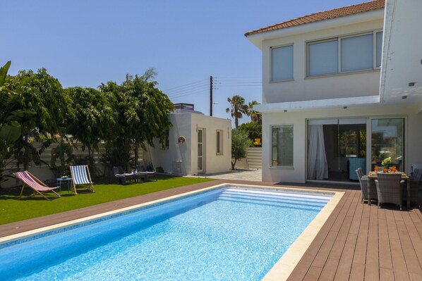 Villa (4 Bedrooms) | Property amenity