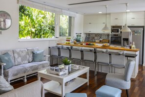 Villa (4 Bedrooms) | Property amenity