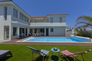 Villa (4 Bedrooms) | Property amenity - Picture Renting Your 5 Star Villa With Beautiful Private Pool, Larnaca Villa 1397 (Kiti)