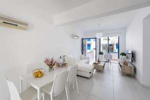 Living room - At Last You can Rent the Perfect Luxury Villa in Pernera Close to all the Action, Protaras Villa 1467 (Paralimni)