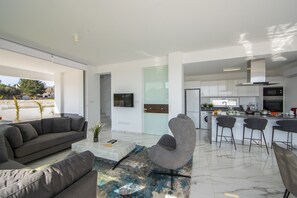 Villa (3 Bedrooms) | Bekvämlighet