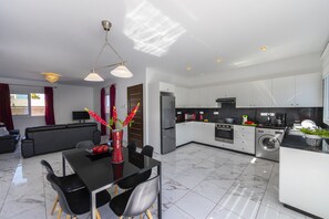Villa (3 Bedrooms) | Property amenity