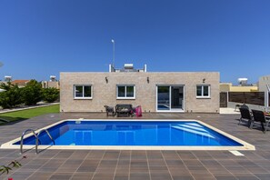 Villa (3 Bedrooms) | Property amenity