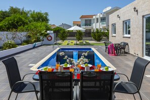 Villa (3 Bedrooms) | Property amenity