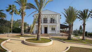 Property grounds - 5 Star Villa Close to the Beach in Ayia Napa, Ayia Napa Villa 1367 (Ayia Napa)