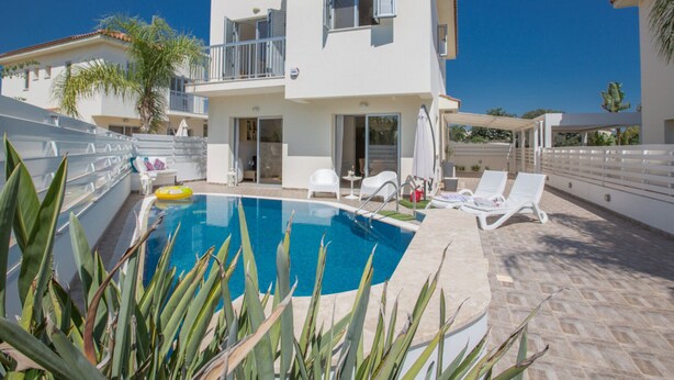 Pool - How to Rent Your Own Villa With Private Pool, Protaras Villa 1509 (Paralimni)