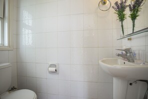 Apartment (3 Bedrooms) | Property amenity