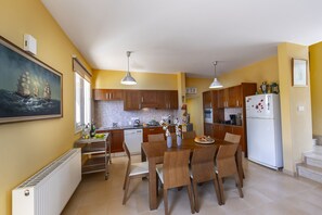 Villa (3 Bedrooms) | Property amenity