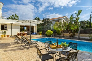 Villa (3 Bedrooms) | Property amenity