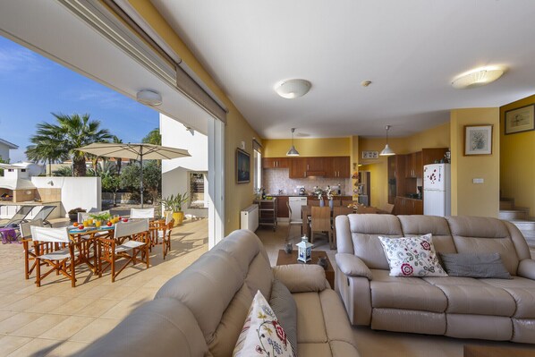 Villa (3 Bedrooms) | Property amenity