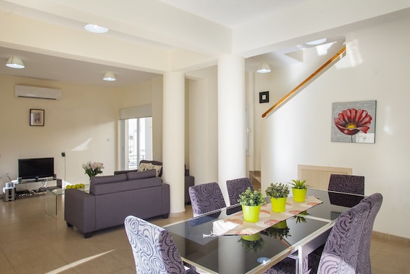 Villa (3 Bedrooms) | Property amenity
