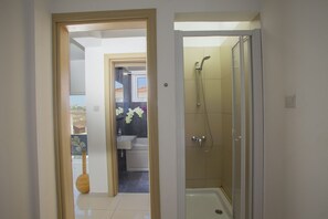 Villa (3 Bedrooms) | Servicio de la propiedad