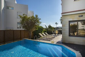 Villa (3 Bedrooms) | Property amenity