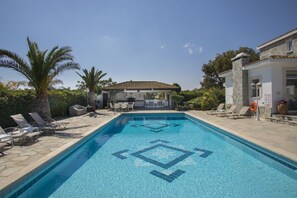Villa (5 Bedrooms) | Property amenity