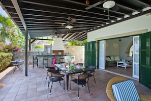 Villa (5 Bedrooms) | Property amenity